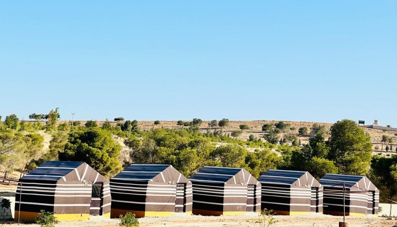 Wadi Al-Wala View Camp Hotell Madaba Eksteriør bilde