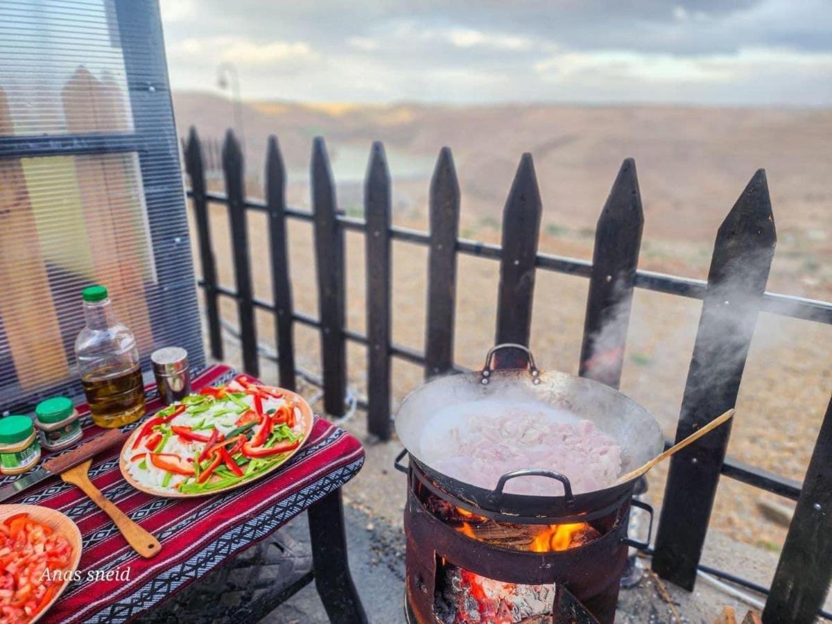 Wadi Al-Wala View Camp Hotell Madaba Eksteriør bilde
