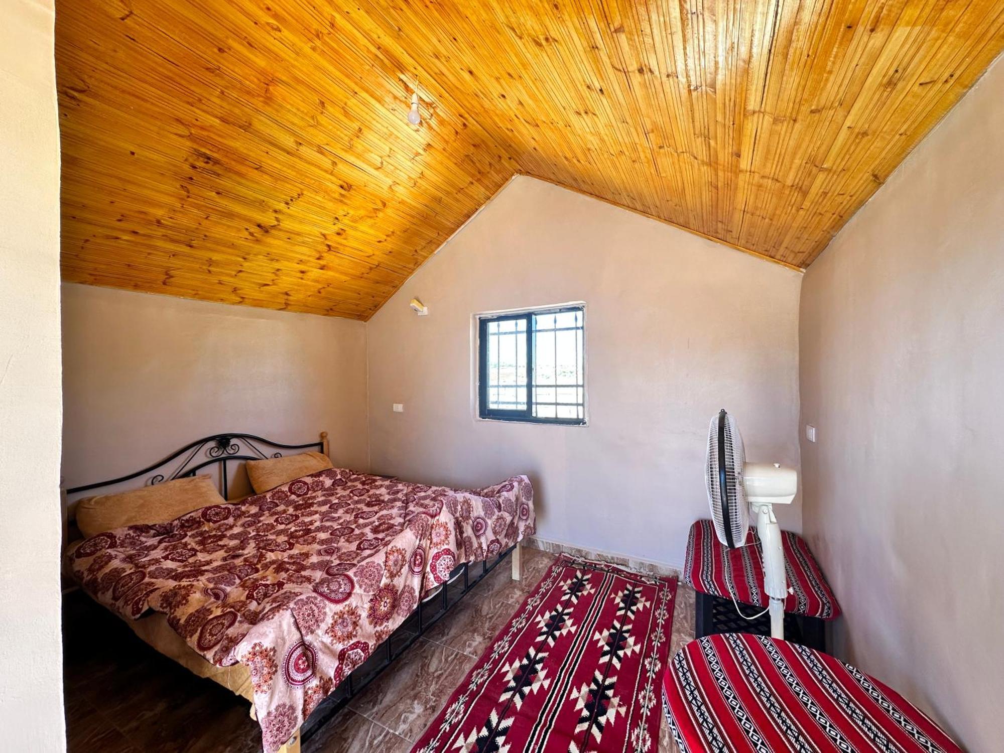 Wadi Al-Wala View Camp Hotell Madaba Eksteriør bilde